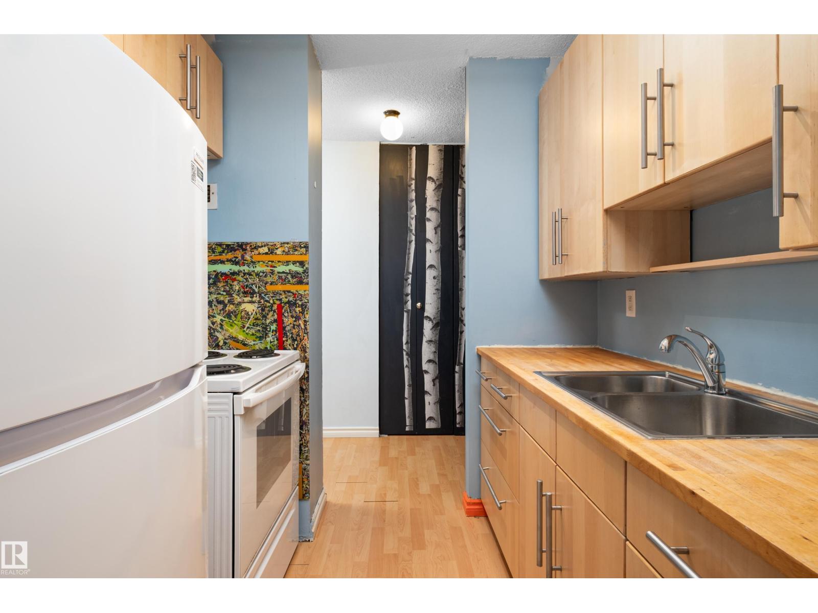 #611 13910 Stony Plain RD NW, Edmonton — photo 6