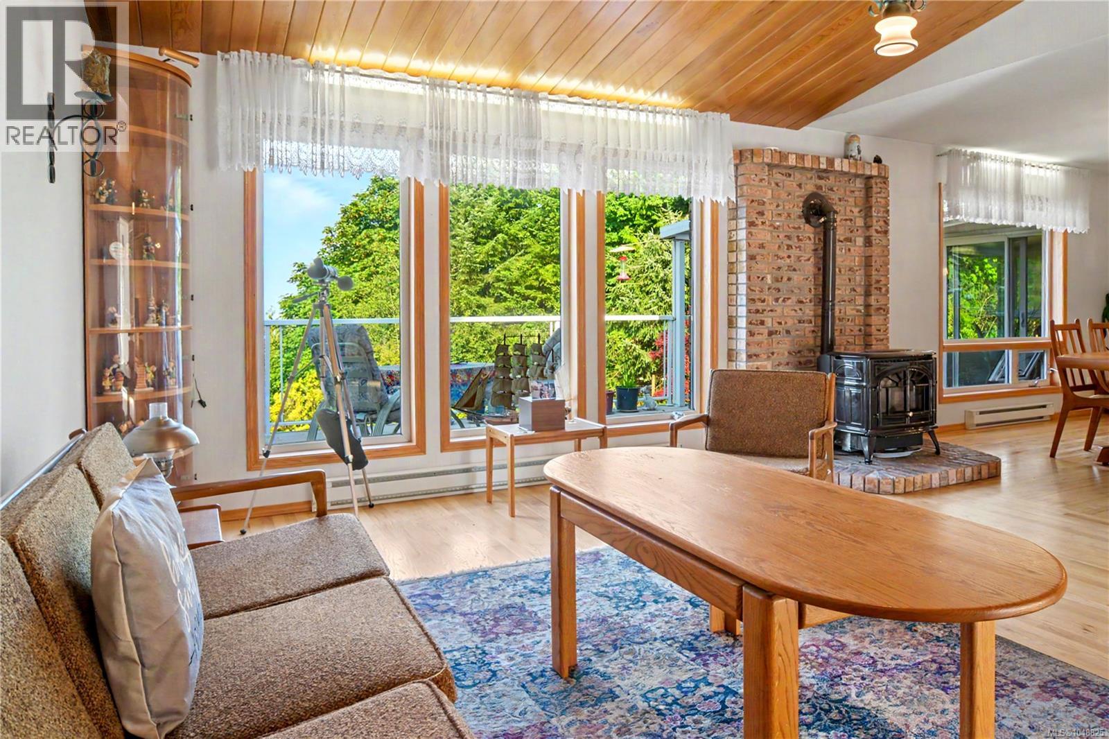 131 Melvin Cres - 24