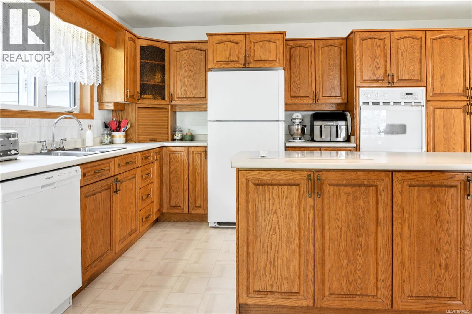 131 Melvin Cres - 27