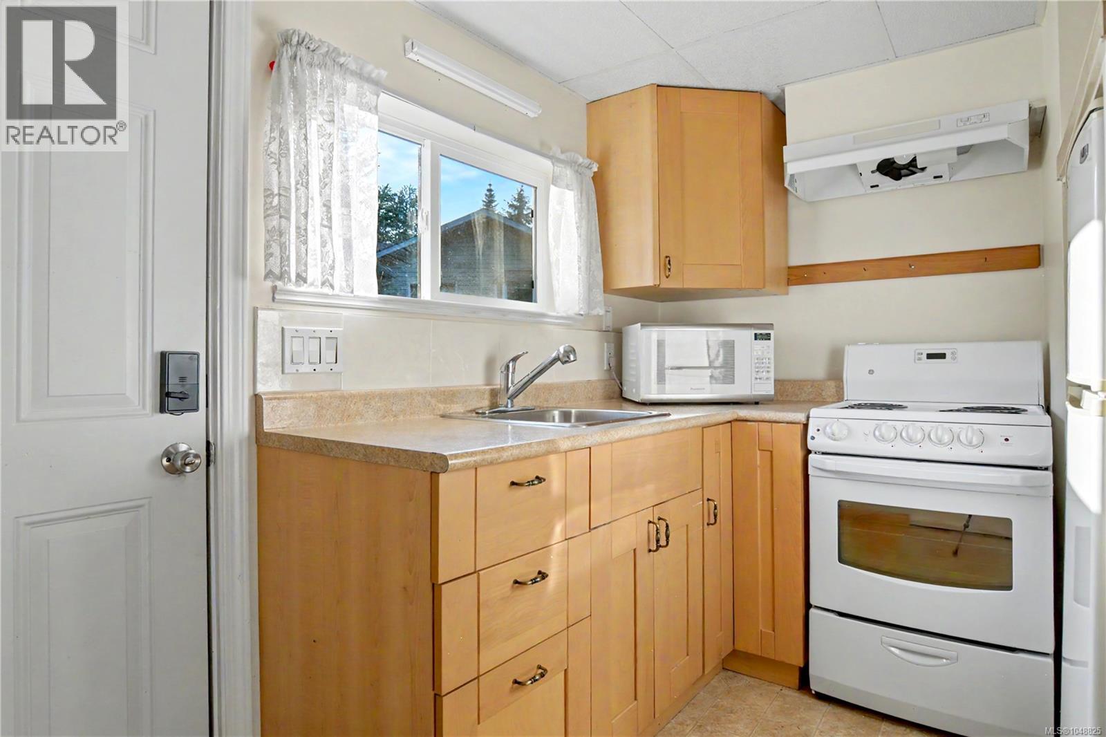 131 Melvin Cres - Image 55