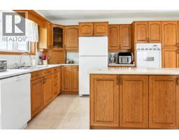 131 Melvin Cres, Bowser, BC V0R1G0 Photo 27