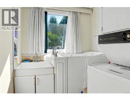 131 Melvin Cres, Bowser, BC V0R1G0 Photo 44