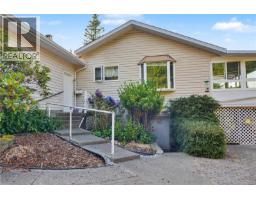 131 Melvin Cres, Bowser, BC V0R1G0 Photo 46