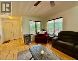 240 Broad Street, Metiskow, AB T0B3A0 Photo 15