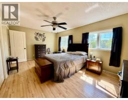 240 Broad Street, Metiskow, AB T0B3A0 Photo 21