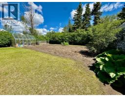 240 Broad Street, Metiskow, AB T0B3A0 Photo 43