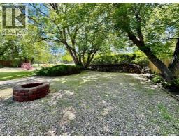 240 Broad Street, Metiskow, AB T0B3A0 Photo 39