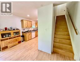 240 Broad Street, Metiskow, AB T0B3A0 Photo 18