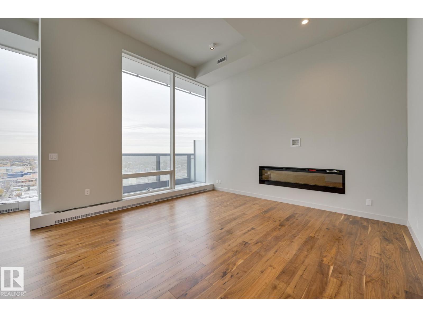 #2302 10360 102 ST NW - 13