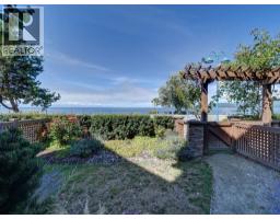 105 5160 Davis Bay Road, Sechelt, BC V7Z0H3 Photo 22