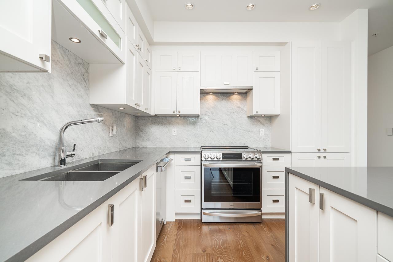 509 14855 THRIFT AVENUE, White Rock — photo 9