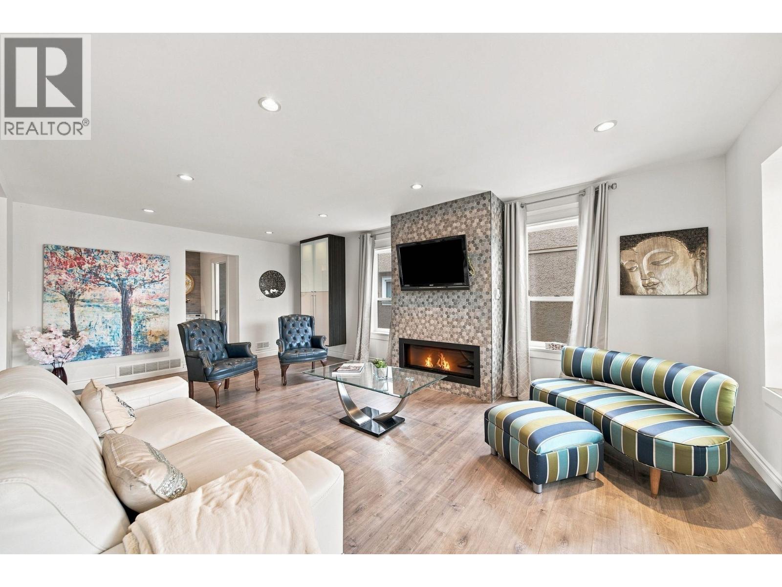 367 FENTON STREET