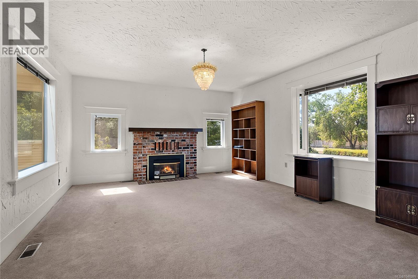 3190 Martindale Rd, Central Saanich