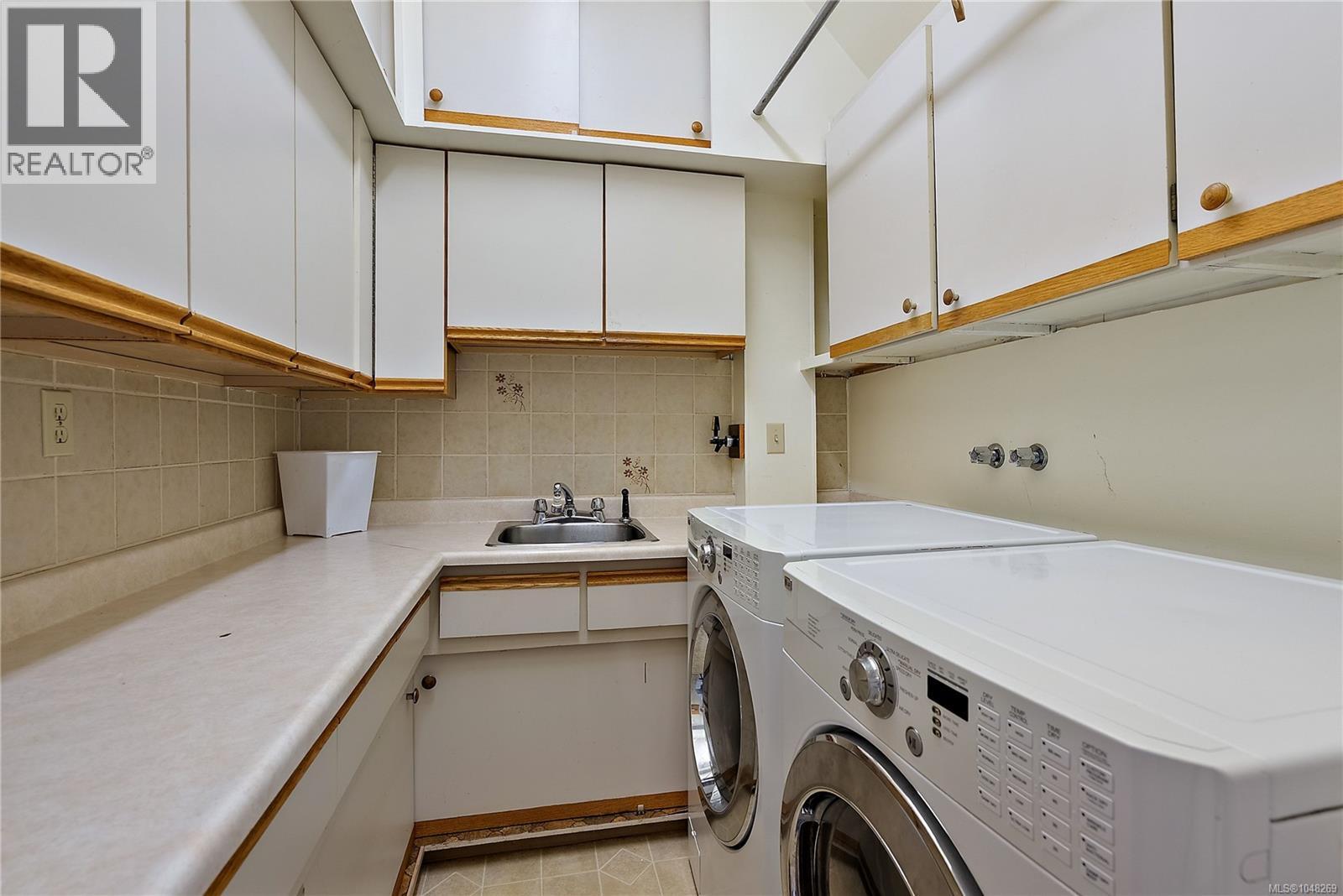 3190 Martindale Rd - 22
