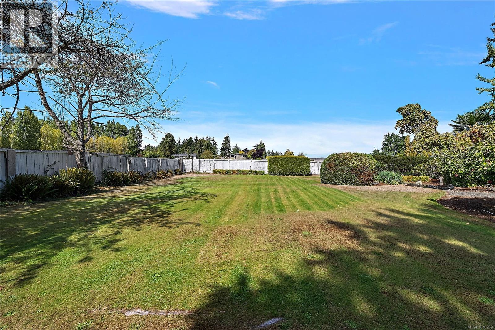 3190 Martindale Rd, Central Saanich