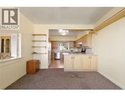 Loft - 3190 Martindale Rd, Central Saanich, BC V8M1W6 Photo 11