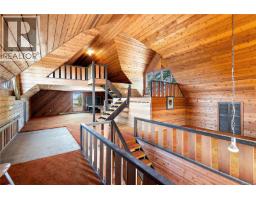 3190 Martindale Rd, Central Saanich, BC V8M1W6 Photo 36