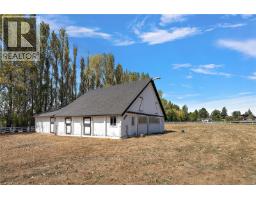3190 Martindale Rd, Central Saanich, BC V8M1W6 Photo 41