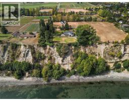 3190 Martindale Rd, Central Saanich, BC V8M1W6 Photo 49