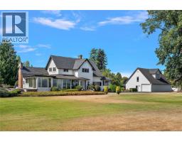 3190 Martindale Rd, Central Saanich, BC V8M1W6 Photo 53