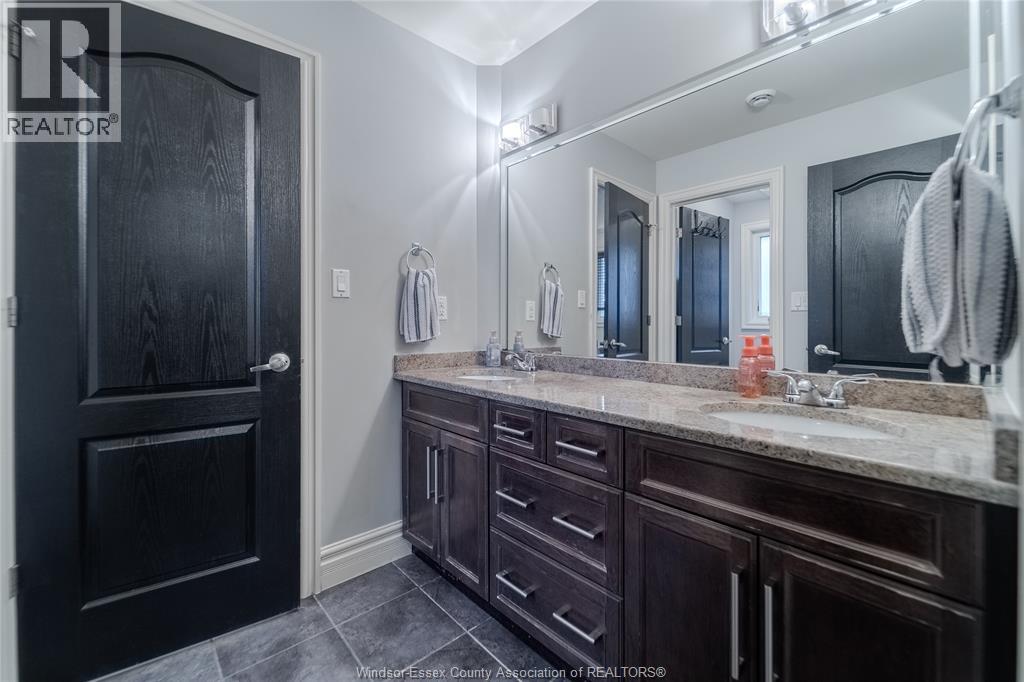 625 North Talbot ROAD - Image 20