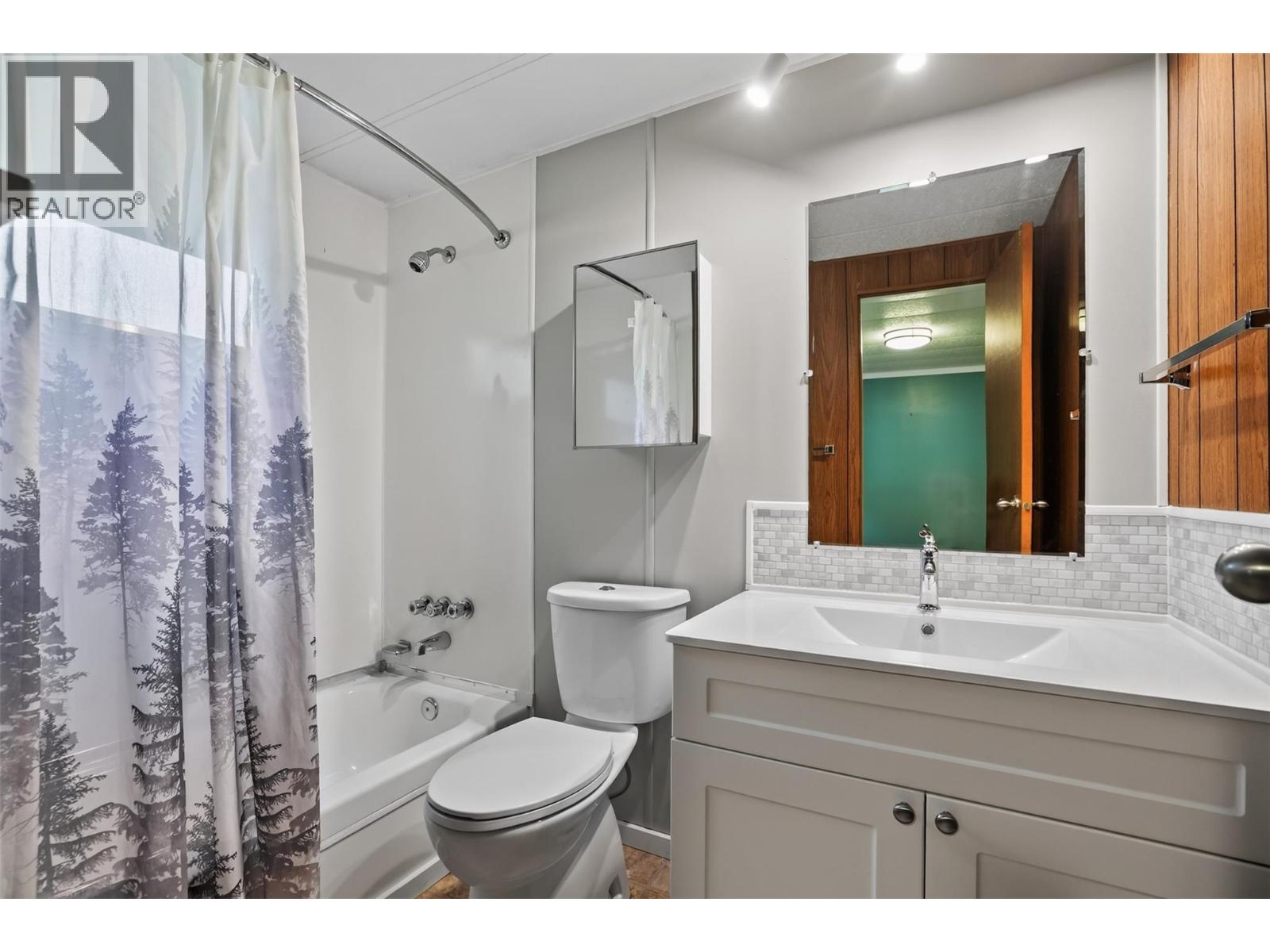 149 8th Street - Image 25