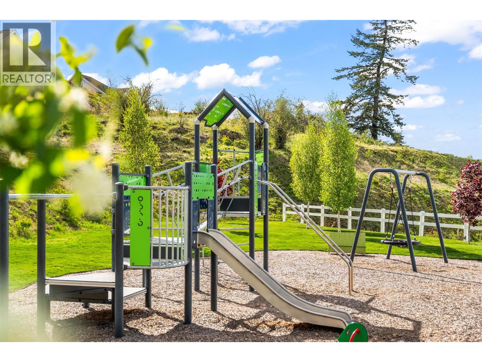  501 Vardon Lane, Vernon