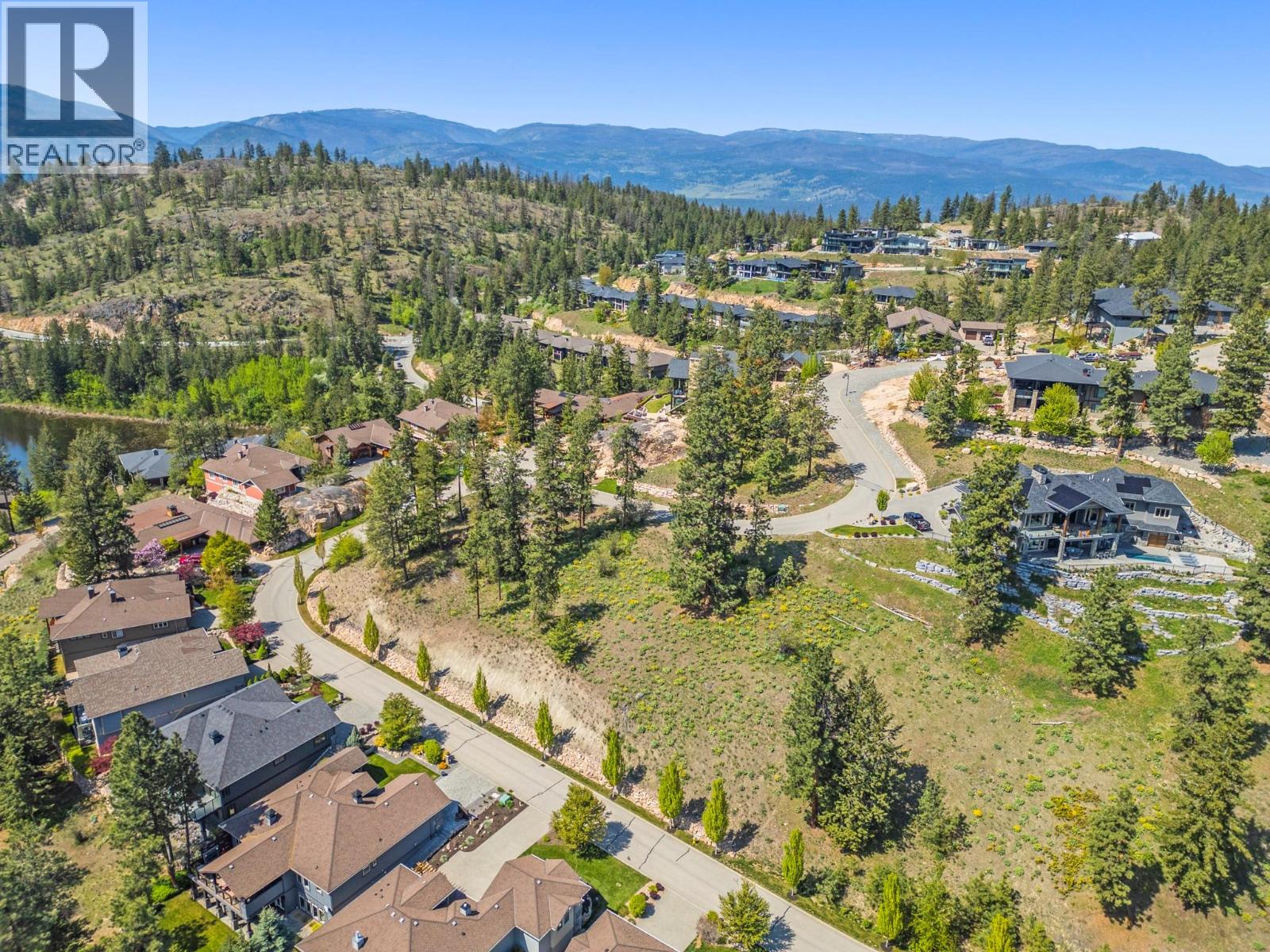  501 Vardon Lane, Vernon