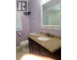 Bathroom - 43 Poplar Rd, Elliot Lake, ON P5A2J4 Photo 6