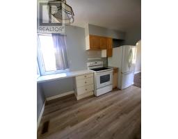 43 Poplar Rd, Elliot Lake, ON P5A2J4 Photo 7