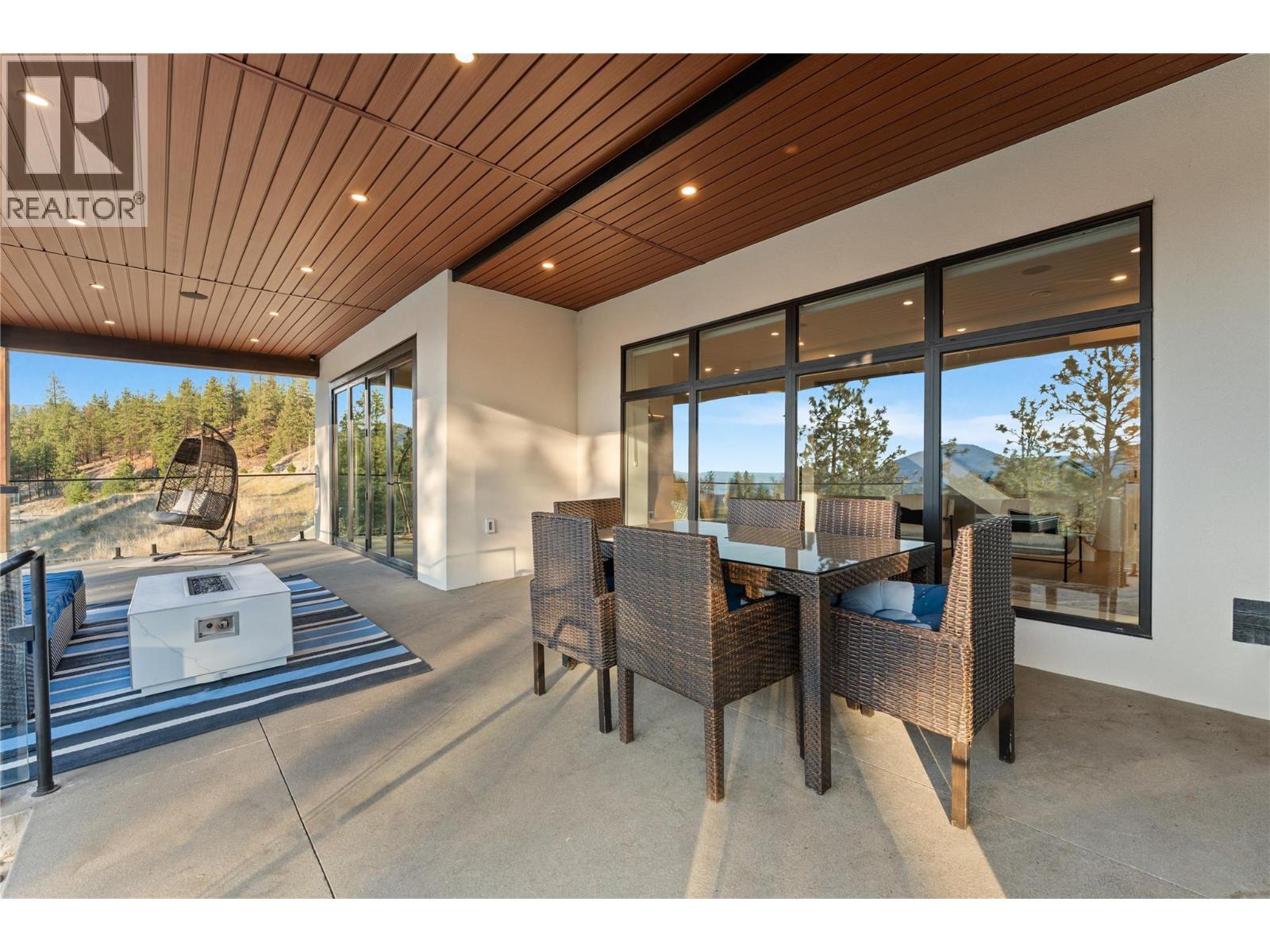 2703 HAWTHORN Drive, Penticton