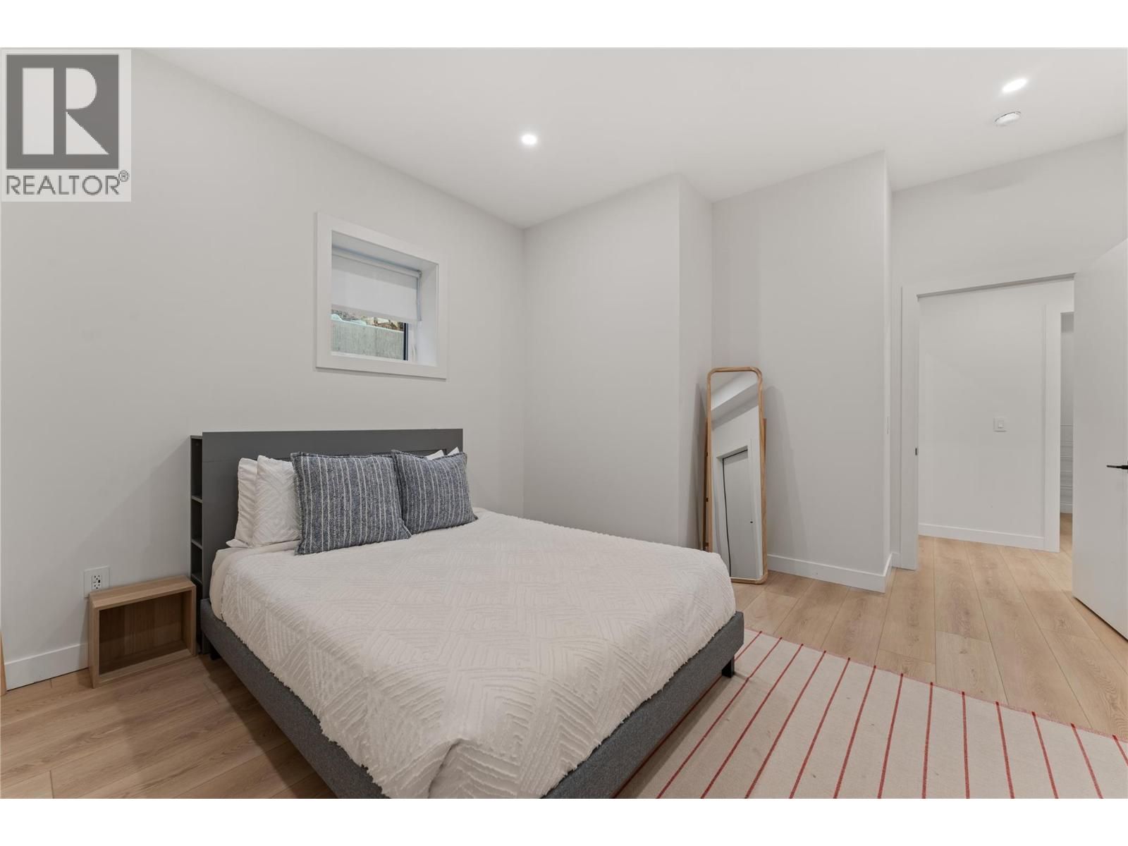 2703 HAWTHORN Drive, Penticton