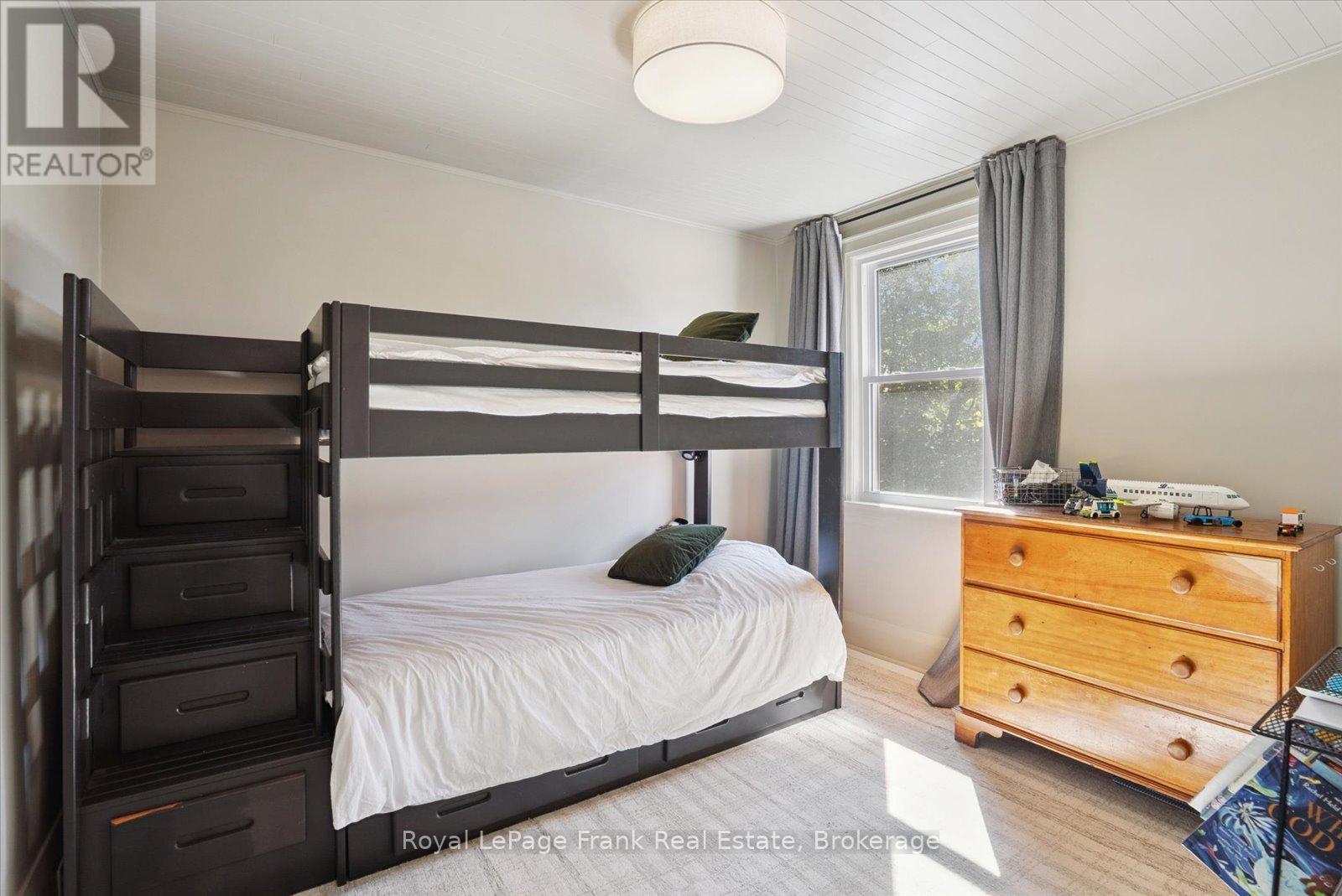 108 GREENWOOD AVENUE - 24
