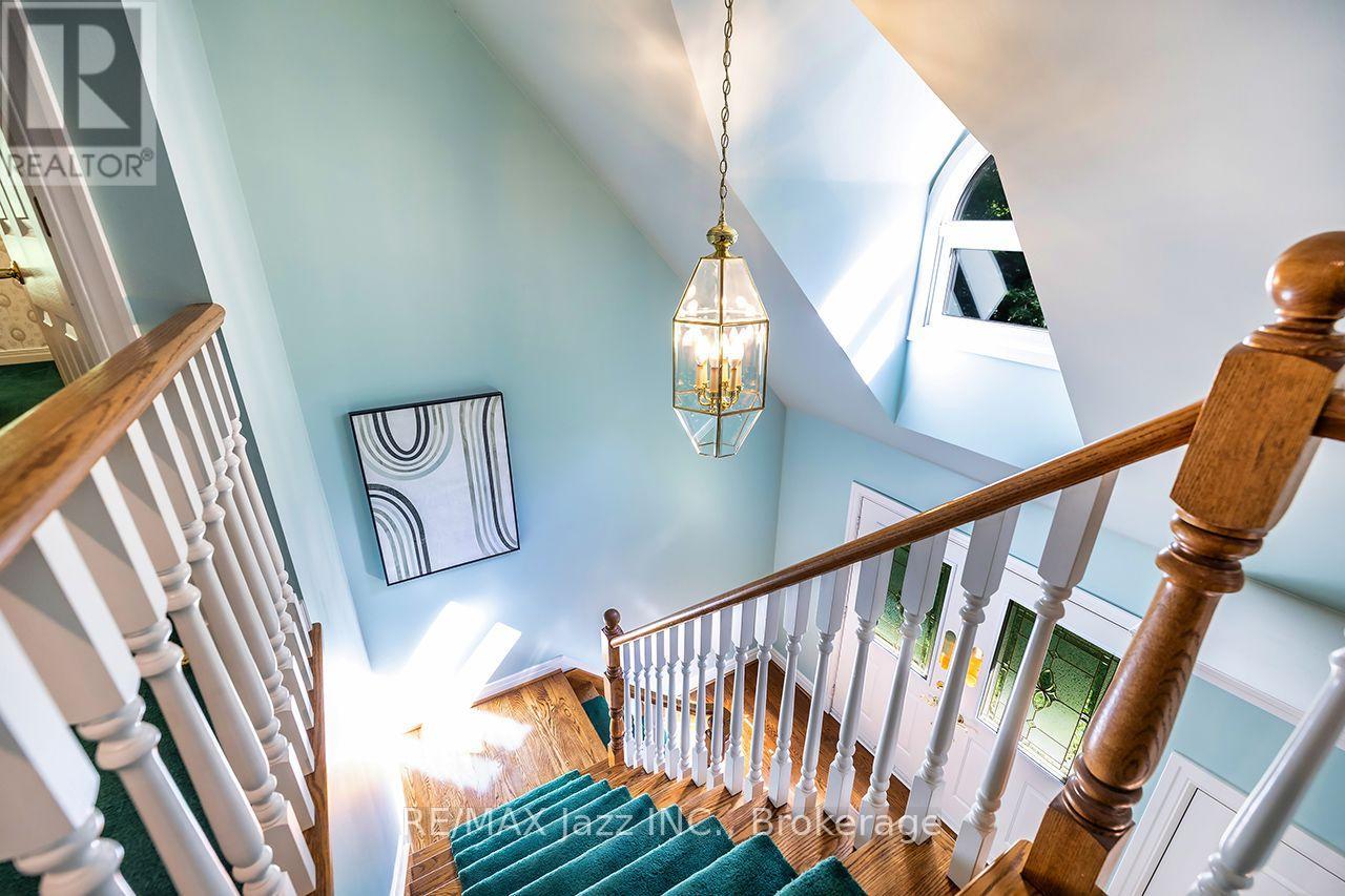 20 TIMBERLANE COURT - 23