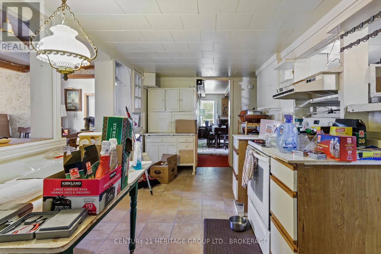 1153 HAROLD BURKE ROAD - 6