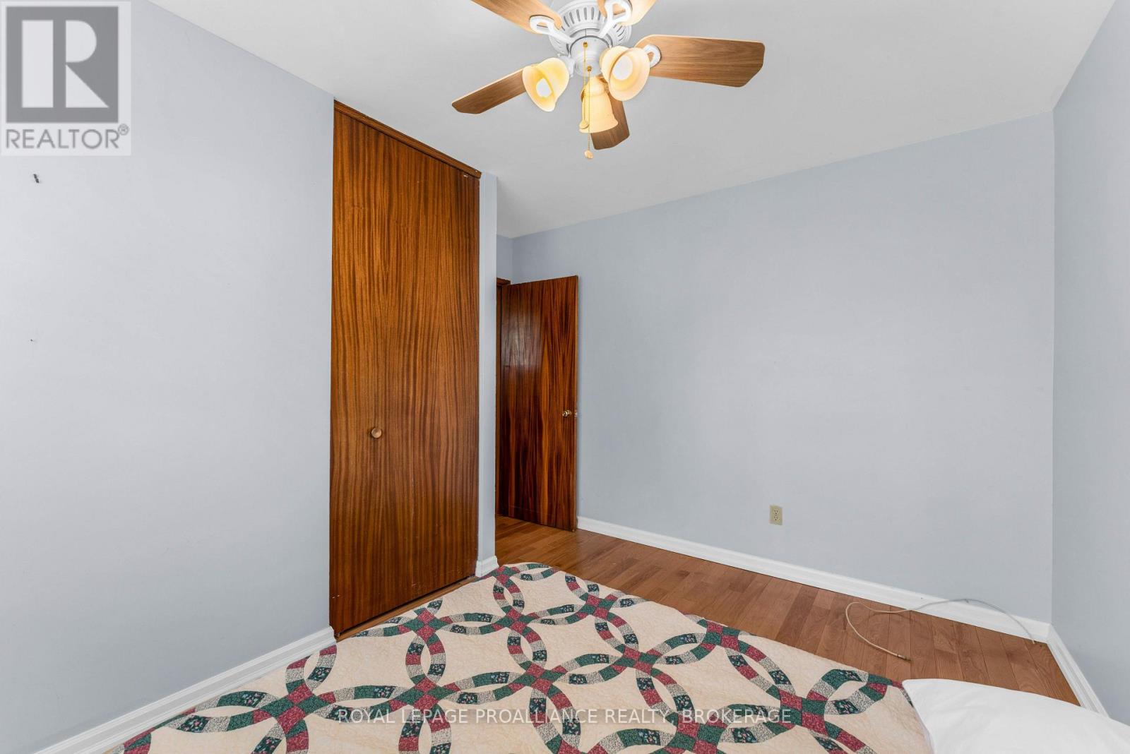421 WINDWARD PLACE - Image 26