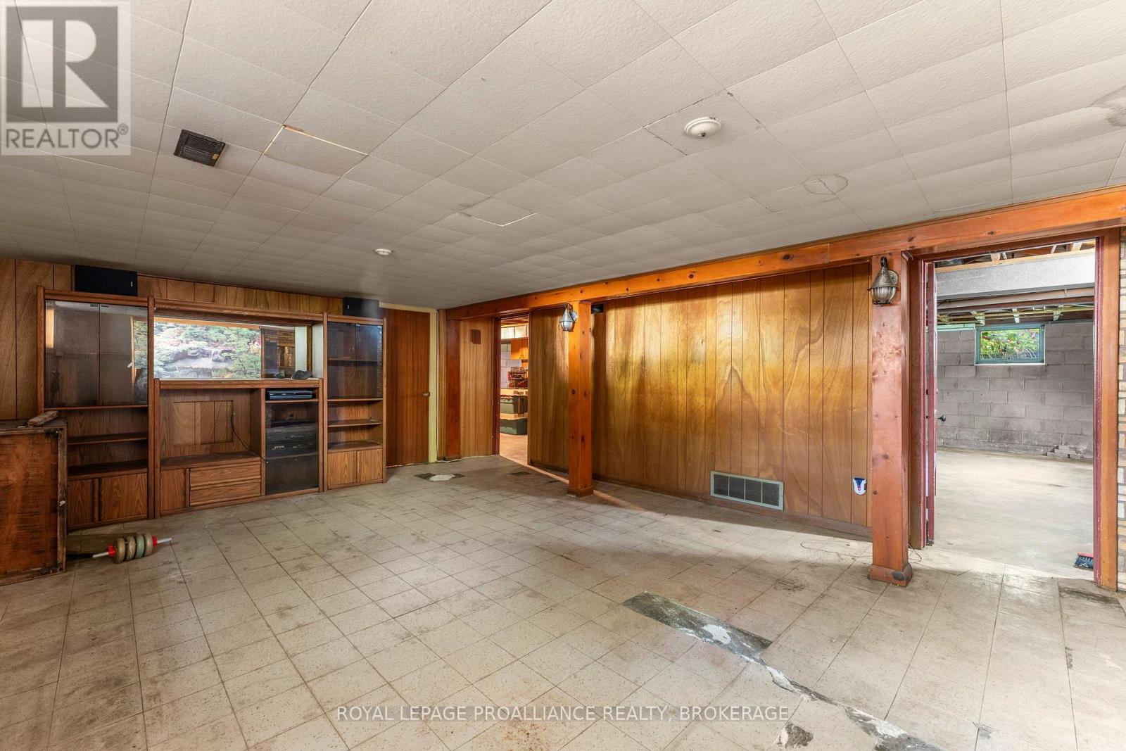 421 WINDWARD PLACE - Image 27