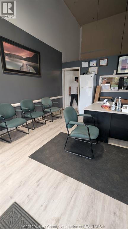 3857 WYANDOTTE STREET East, Windsor — photo 6