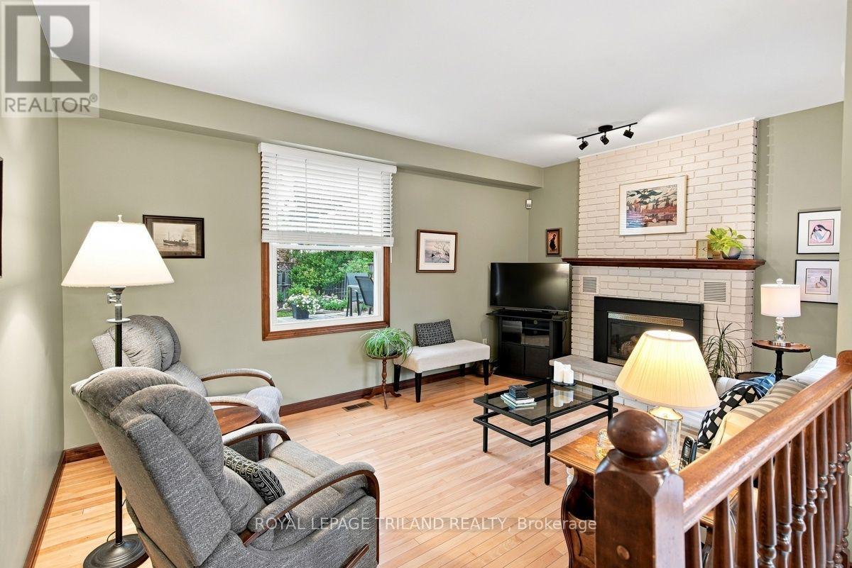 7 GLENVIEW CRESCENT - Image 15