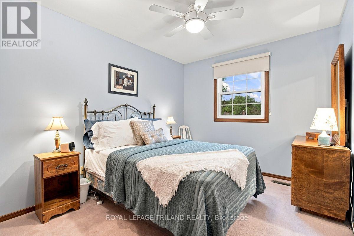 7 GLENVIEW CRESCENT - Image 24
