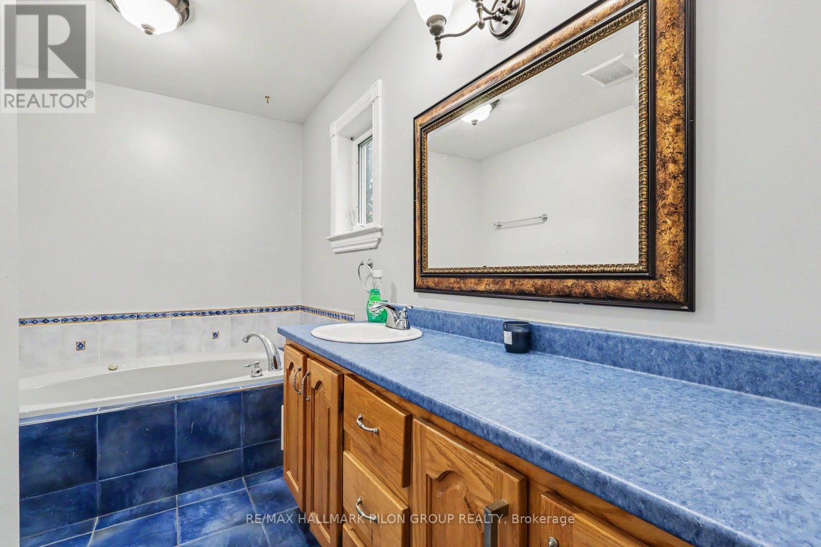 1619 SEQUOIA DRIVE - 19