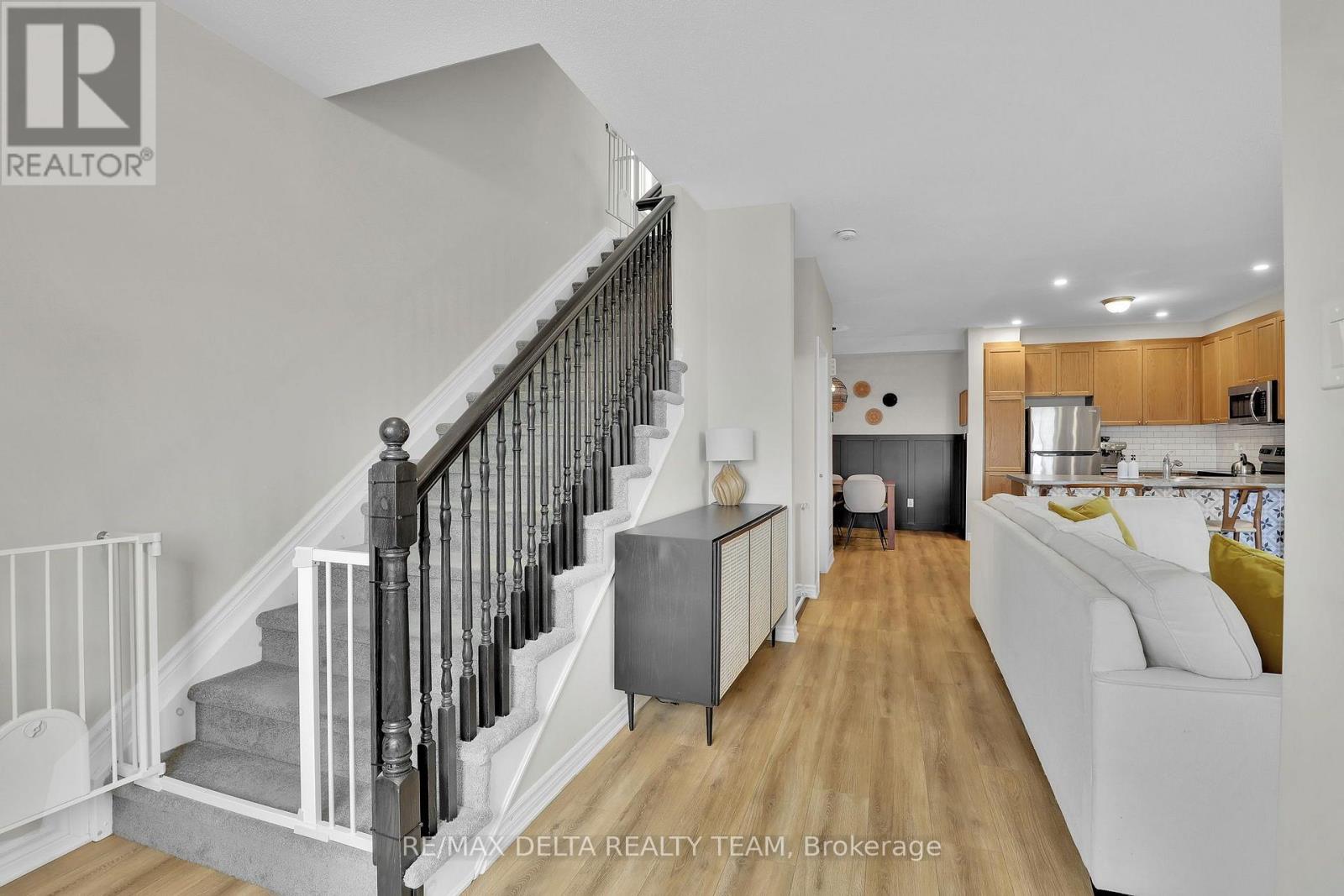 3 Bed, 4 Bath House for Sale in Ottawa – 622 BELLATRIX WALK, Ottawa – MLS# X13754374 - Image 10