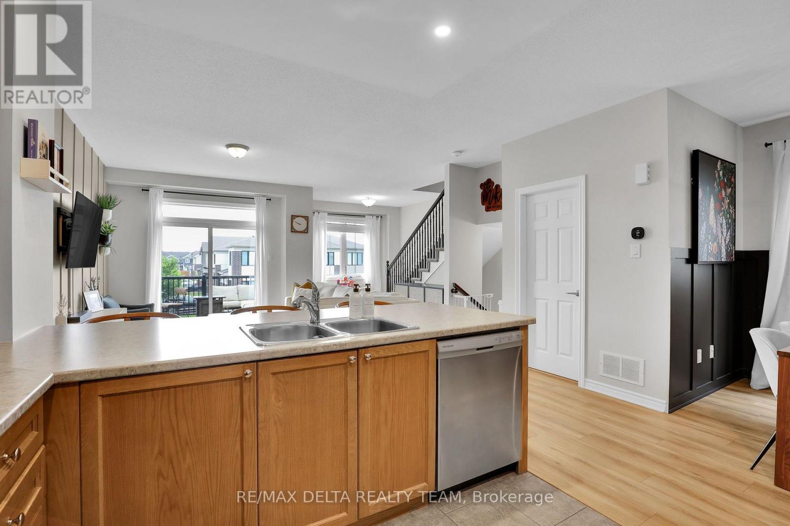 3 Bed, 4 Bath House for Sale in Ottawa – 622 BELLATRIX WALK, Ottawa – MLS# X13754374 - Image 18