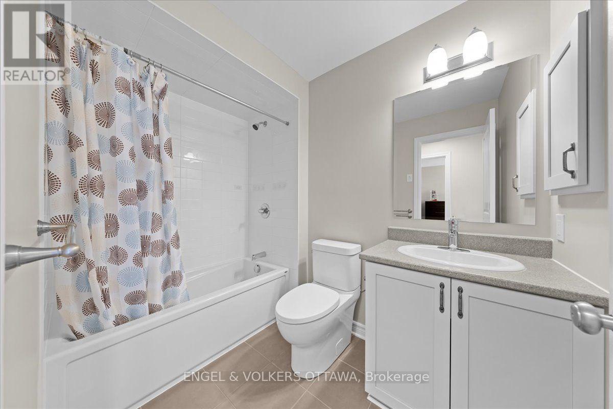 75 BLUEHEART BAY - 29