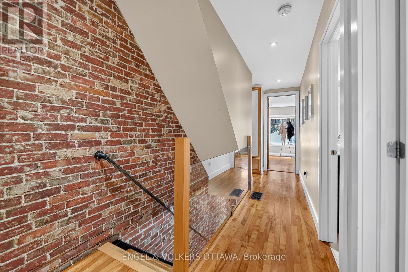 3 Bed, 3 Bath House for Sale in Ottawa – 309 FLORA STREET, Ottawa – MLS# X13754436 - Image 15