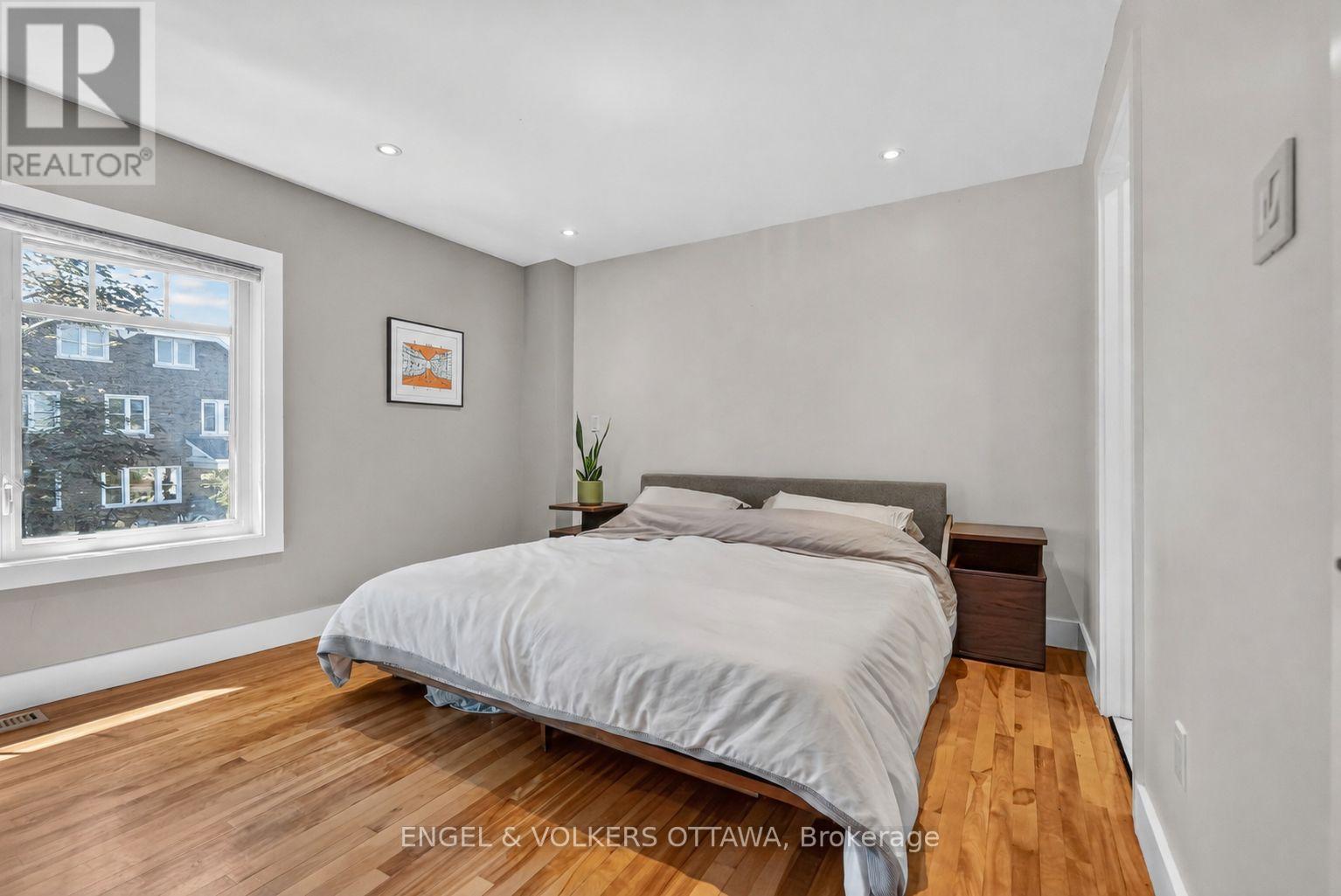 3 Bed, 3 Bath House for Sale in Ottawa – 309 FLORA STREET, Ottawa – MLS# X13754436 - Image 16