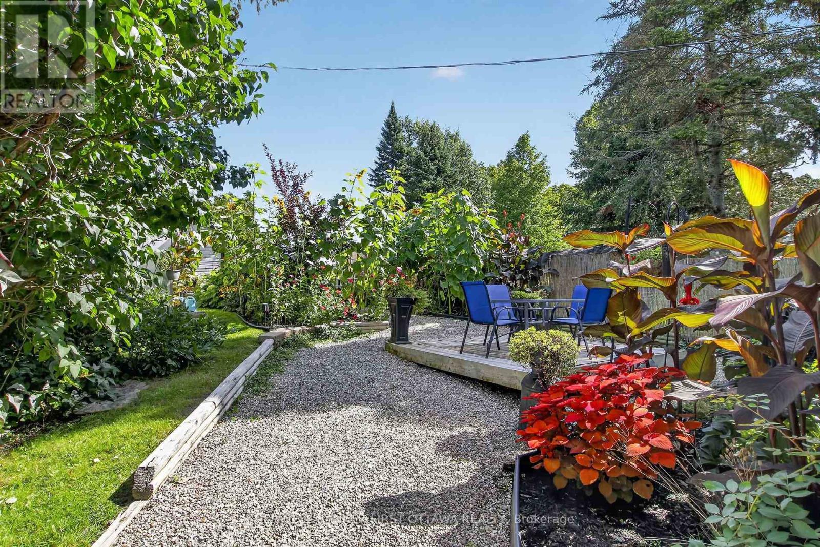 172 RICHARDS LANE - Image 39