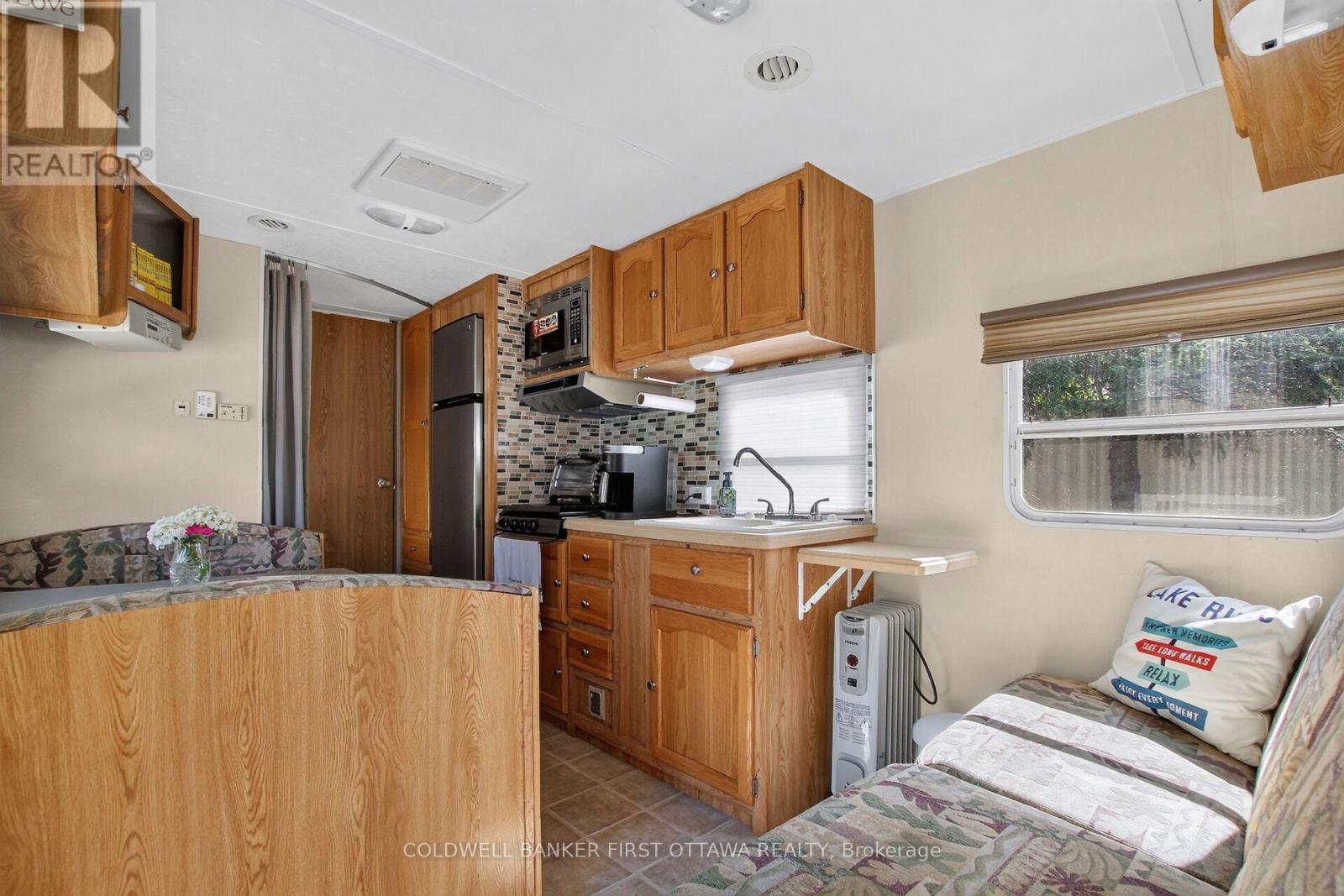 172 RICHARDS LANE - Image 43