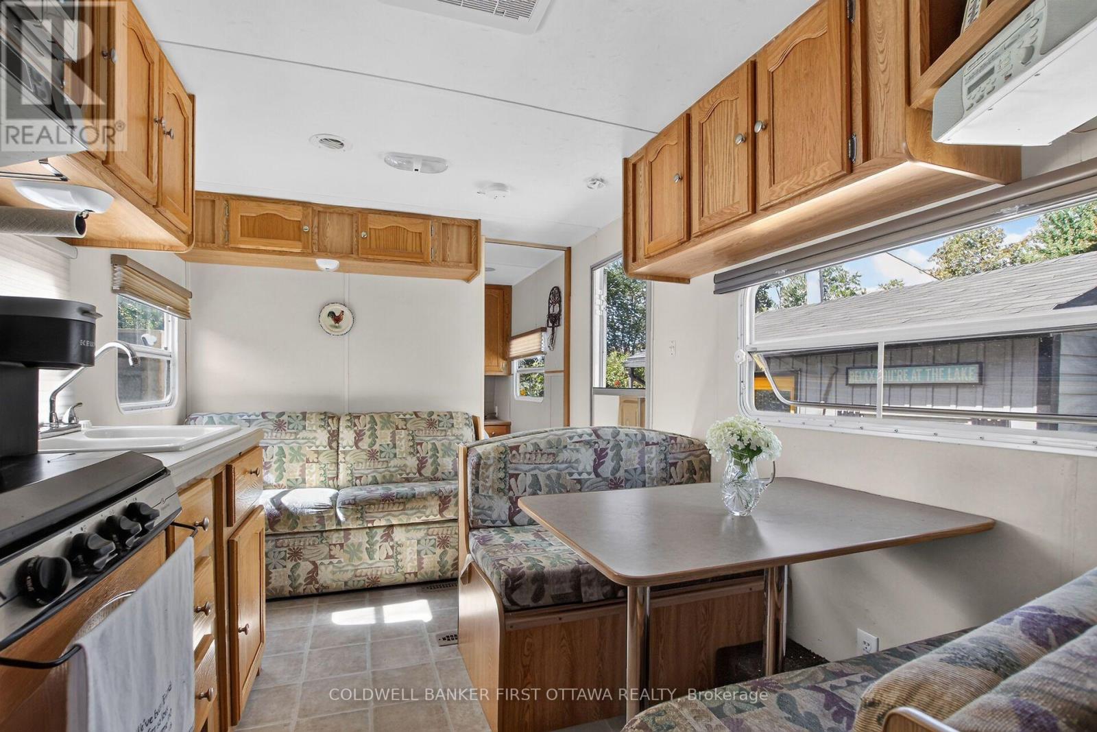 172 RICHARDS LANE - Image 44