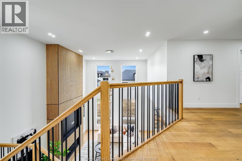 225 Cowan COURT - 26